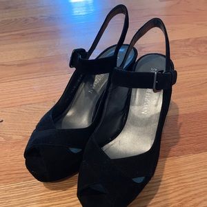 Stuart Weitzman Black Wedge Heels